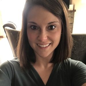 Meet your Posher, Kelli